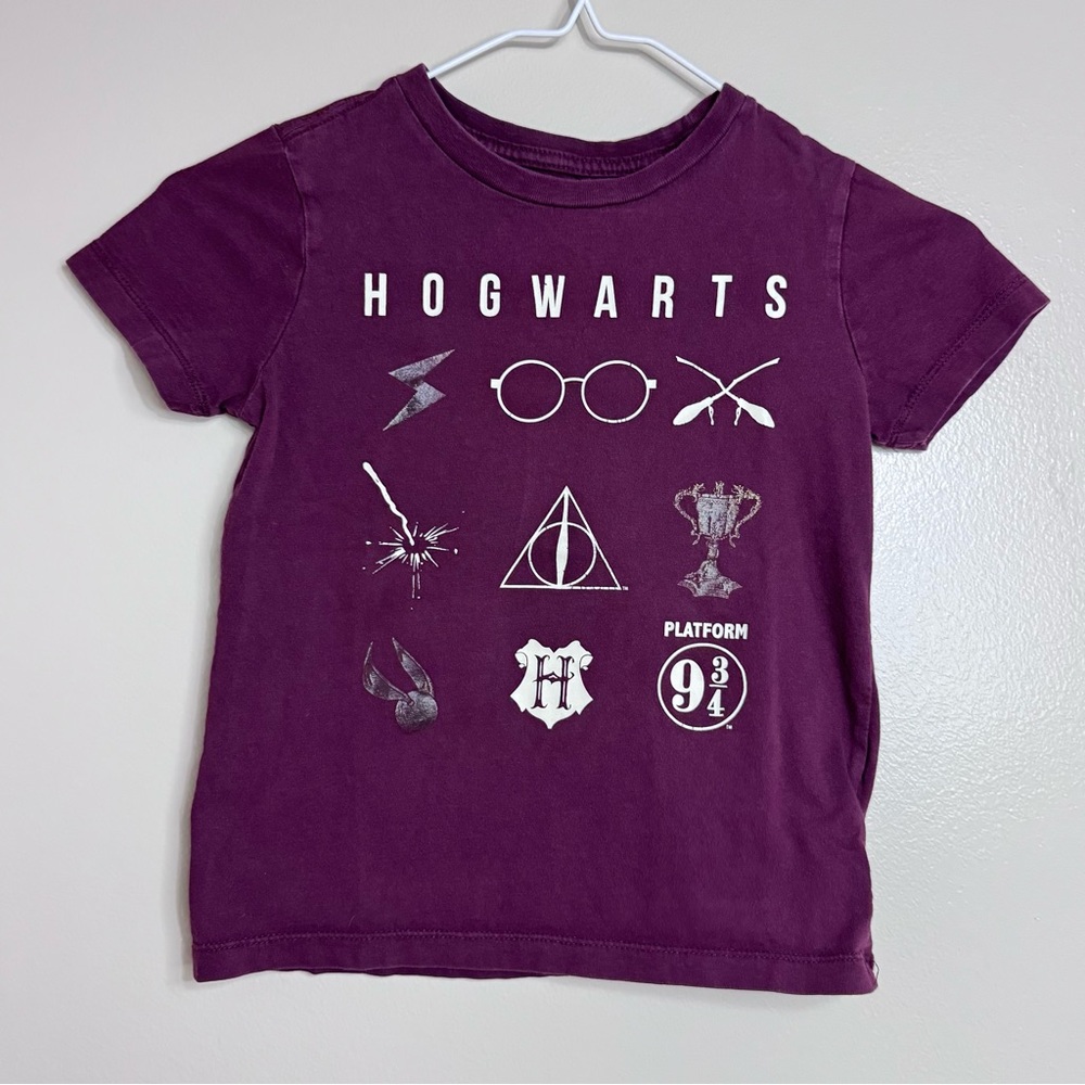 $1 add on* Hogwarts Graphic Tee XS